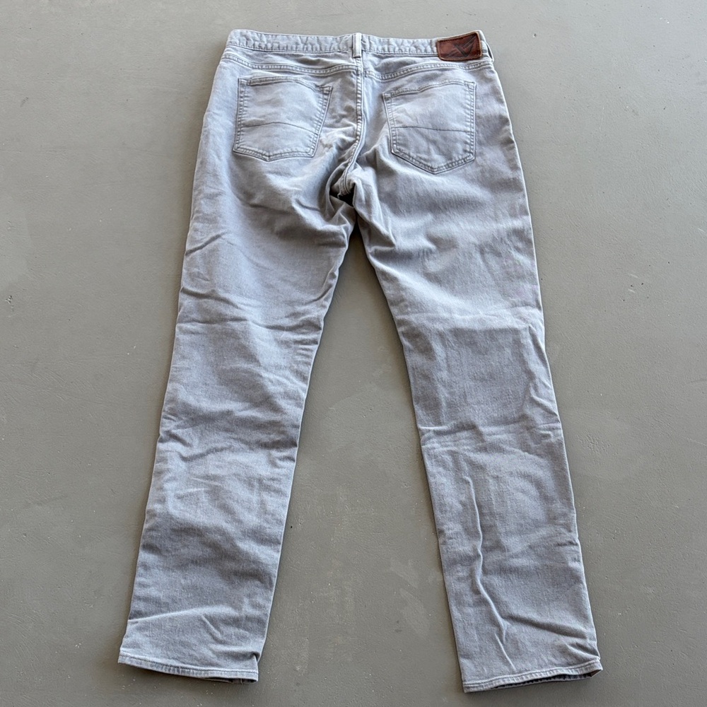 Dockers Men's Light Gray Straight Jeans Size 34 - Picture 6 of 7